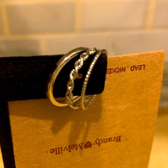 Brandy Melville Set of three unique silver tone Ring bands - Picture 8 of 10